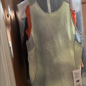 Lululemon running shirt